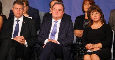 Galerie FOTO. Klaus Iohannis la Constanța. Sala Casei de Cultură, plină ochi - 6