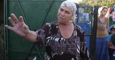 Galerie FOTO. PERCHEZIȚII în Constanța / AUR și MII DE EURO, găsite de polițiști în locuințele suspecților - UPDATE - 6