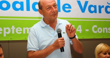 Galerie FOTO. Traian Băsescu la Constanța. "E minciună că eu și Udrea am rupt dreapta" - 6