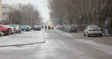 Galerie FOTO. Iarna și-a intrat în drepturi, la Constanța. Ninge ca în povești! - 3
