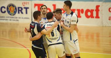 Stire din Sport : Volei masculin: CVM Tomis conduce Zalăul, scor 2-0, în finala campionatului