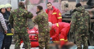 Stire din Eveniment : Verificări la CFR după ce un militar a murit în Gara din Alba Iulia în timpul pregătirilor pentru parada de 1 Decembrie