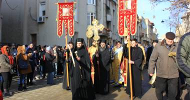 Bobotează la Constanța. Iată cine sunt cei trei tineri care au adus la mal Crucea Sfântă / Galerie foto - 5