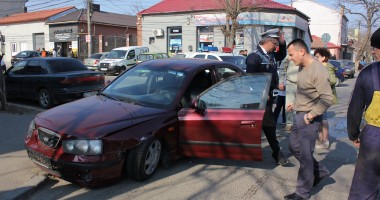 ACCIDENT RUTIER / Impact frontal pe strada Atelierelor (GALERIE FOTO) - 7