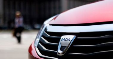 Stire din Auto : Sute de autoturisme Dacia, rechemate în service. Ce probleme au