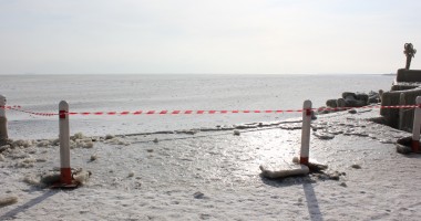 IMAGINI INCREDIBILE / Faleza Cazinoului Constanța cedează sub greutatea gheței - 8