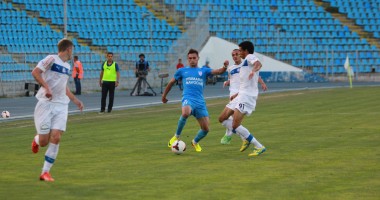 GALERIE FOTO. Fotbal / S-au marcat patru goluri în meciul Săgeata - Viitorul - 11