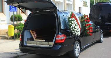 Galerie foto. Lacrimi și durere la Consiliul Județean Constanța. Un ultim omagiu pentru consilierul Nicolae Fronescu - 4