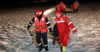 Stire din Eveniment : ALERTĂ/ Trei persoane căutate în lacul Siutghiol. Nu e nicio tragedie! Căutări sistate!
