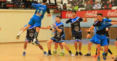 Stire din Sport : Handbal / HC Dobrogea învinge CSM București II, scor 35-25. Galerie foto