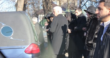 Imagini de la înmormântarea lui George Parteca / Galerie foto - 5