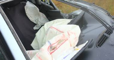Galerie FOTO / Fapte de "vitejie" cu mașini bulgărești. A fugit de la locul accidentului și a intrat sub un tir. Șoferul: beat și fără permis - 7