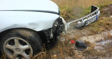Galerie foto / Grav accident rutier în Constanța! A fugit de la locul unui accident și a produs altul!  DOUĂ VICTIME - 12