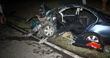 Stire din Eveniment : IMAGINI ȘOCANTE FOTO ȘI VIDEO! Cinci vieți spulberate într-un tragic accident rutier, la 23 August