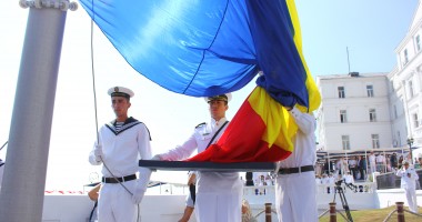 Stire din Eveniment : Galerie FOTO. Spectacol de excepție de Ziua Marinei Române