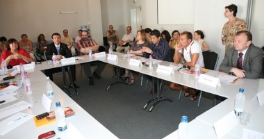Stire din Politică-Administrație : Palaz și Stavrositu l-au luat la tăvăleală pe Mazăre