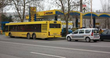 Galerie FOTO. Pasageri RATC, răniți într-un accident rutier - 2