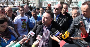 Primarul NICOLAE MATEI, PUS în LIBERTATE! GALERIE FOTO de la momentul eliberării din penitenciar - 4