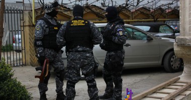 UPDATE. DESCINDERI LA CONSTANȚA. Vizat, un grup specializat în furturi de mașini de lux / Galerie foto - 3