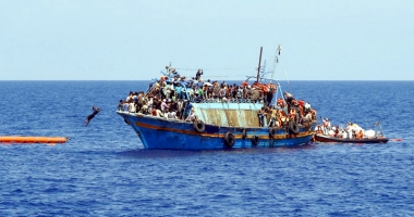 Stire din Actualitate : Tragedie pe Dunăre.  Doi migranți au murit înecați,  alți patru sunt dați dispăruți