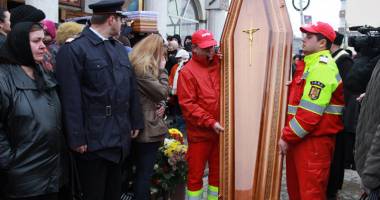 Galerie FOTO. Durere fără margini la înmormântarea asistentei SMURD - 7