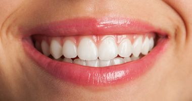 Stire din Social : Trebuie să vizitezi o clinică pentru implanturi dentare? Iată ce detalii ar trebui să cunoști!