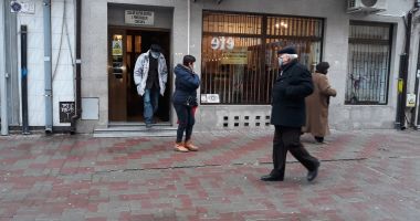 CAR-ul, mană cerească pentru pensionarii nevoiaşi. „Nimeni nu ne mai împrumută” - 2