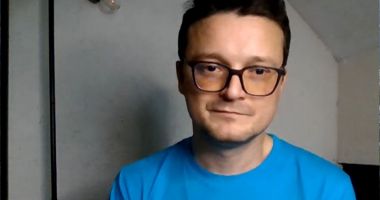 Stire din Actualitate : "În Prim-Plan" - Împreună în timp, educație prin artă pentru familiile monoparentale