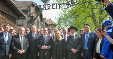 Stire din Actualitate : În vizită la Auschwitz, preşedintele israelian face apel la eliberarea ostaticilor