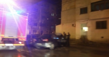 VIDEO. Pompierii constănțeni, în acțiune pe Soveja. Arde o mașină! - 2