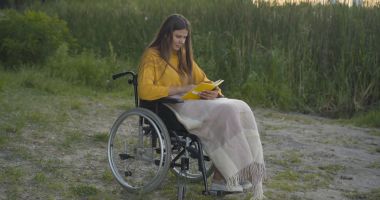 Stire din Social : Revizuirea medicală periodică nu se mai face, în unele cazuri