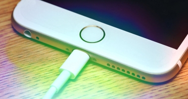 Următorul model de iPhone, încărcare wireless