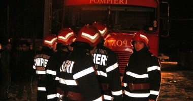 Stire din Eveniment : Incendiu pe strada Magnoliei