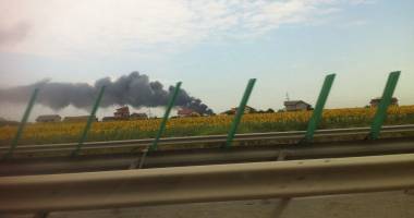 GALERIE FOTO. Incendiu devastator, în Cumpăna, la Abator - 1