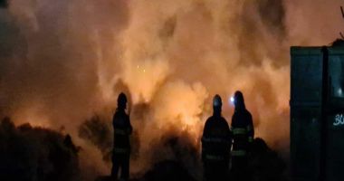 Stire din Actualitate : A aruncat țigara la întâmplare și a provocat un incendiu violent într-un cimitir din Oradea