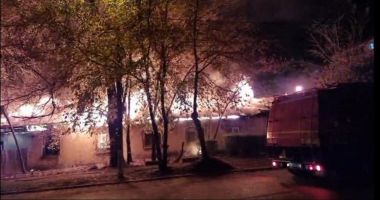 Constanța: Incendiu la o casă în Eforie Nord