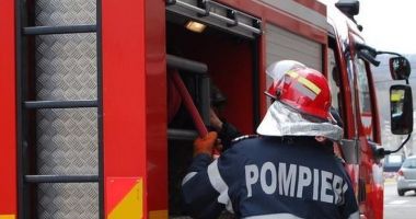 Stire din Eveniment : Panică printre elevi și profesori! Incendiu la Școala 30 "Gheorghe Țițeica" din Constanța