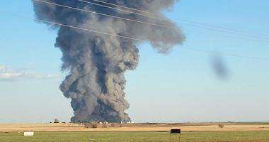 Incident fără precedent! Peste 18.000 de vaci au murit într-un incendiu. Pompierii au salvat un angajat