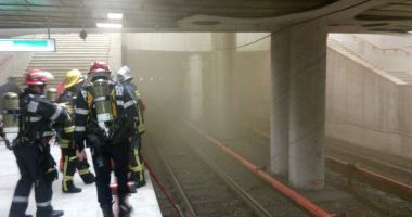 Incendiu la metrou! Călătorii au fost evacuaţi de urgenţă!