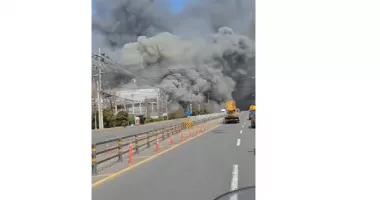 Stire din Actualitate : Incendiu devastator într-o fabrică din Coreea de Sud. Zeci de răniți, bilanțul crește alarmant