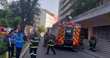 Incendiu la Spitalul Județean Bacău. Un pacient ar fi provocat focul după ce a fumat în baie