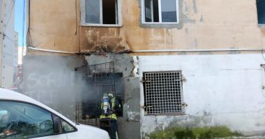 VIDEO: Tragedie de Crăciun. Incendiu la un bloc părăsit din Constanța