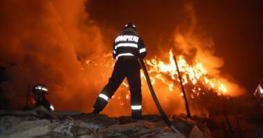 Stire din Eveniment : Mesajul lui Iohannis, după tragedia din club, soldată cu zeci de morți
