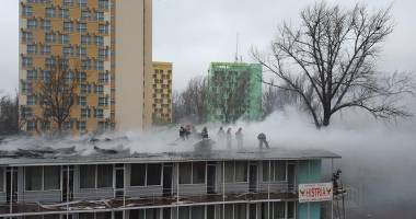 GALERIE FOTO ȘI VIDEO. INCENDIU DEVASTATOR! HOTEL DIN MAMAIA MISTUIT DE FLĂCĂRI - 4