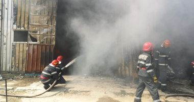 Galerie foto. Stare de alarmă la pompieri. S-a cerut suplimentarea forțelor - 3