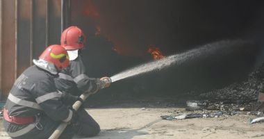 Galerie foto. Stare de alarmă la pompieri. S-a cerut suplimentarea forțelor - 4