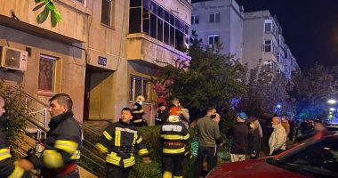 Stire din Eveniment : Bloc din Constanța, evacuat în toiul nopții, din cauza unui incendiu
