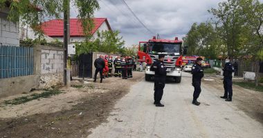 Stire din Eveniment : Copilul rănit în urma exploziei unei butelii a murit în spital