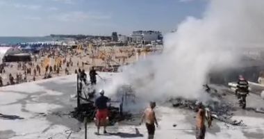 Stire din Eveniment : RULOTE FĂCUTE SCRUM, pe PLAJA din EFORIE NORD
