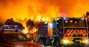 Incendii devastatoare în Spania și Franța: peste 200.000 de persoane, evacuate sau izolate în locuințe